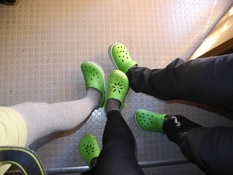 Grüne Schuhe - nur orange ASICS Polarstiefel sind häufiger (Franzi, Martin und meine)